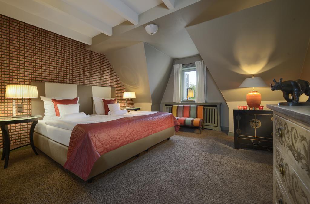 Hotel Village 4*